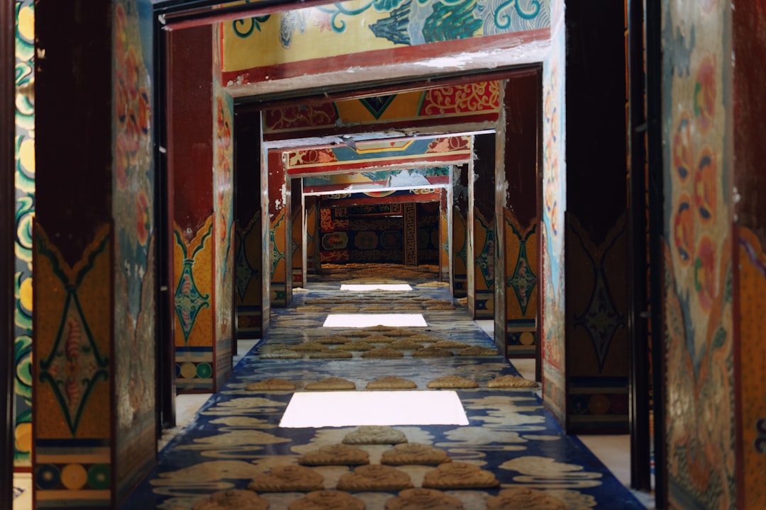 Alhambra Palace Night Tour Attendance Revenue: What a Moonlit Monument Teaches Modern Businesses