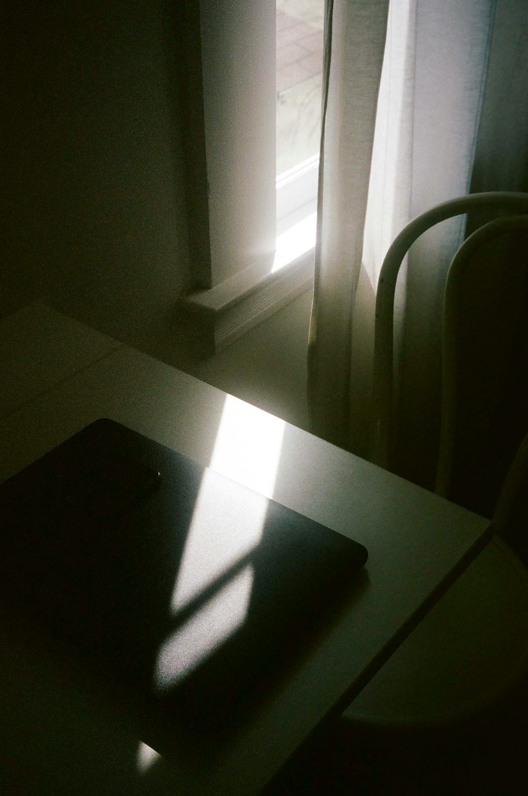 Screen Shadow Problem? Here’s How to Fix It